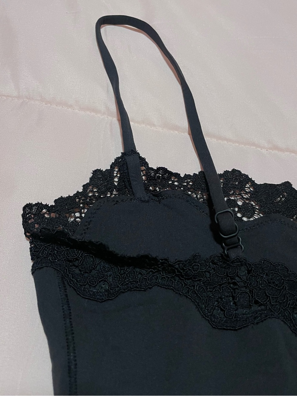 Skims Lace Onesie - Picture 4 of 6